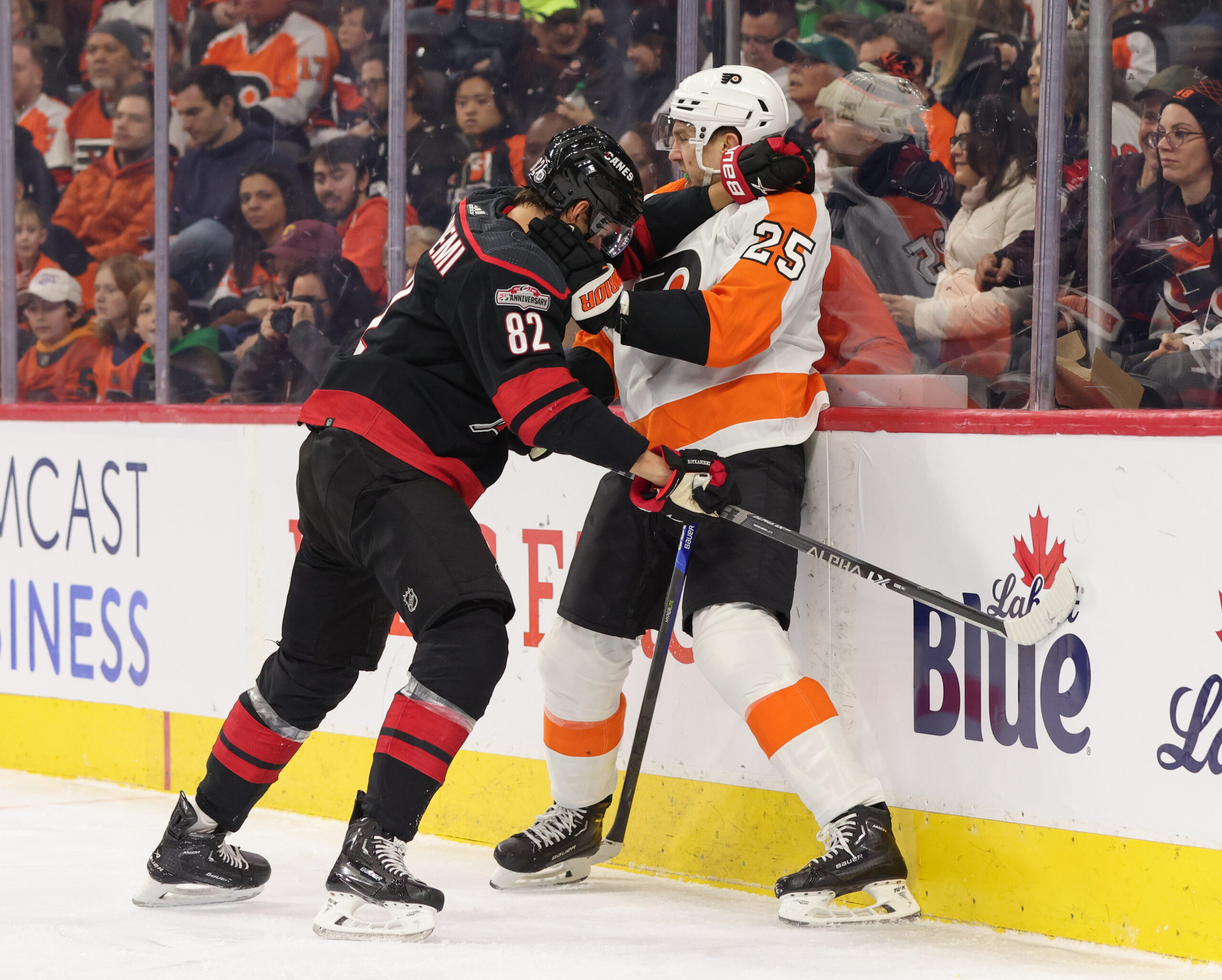 Flyers' Carter Hart goes through 'hard-paced' test, feels 'on