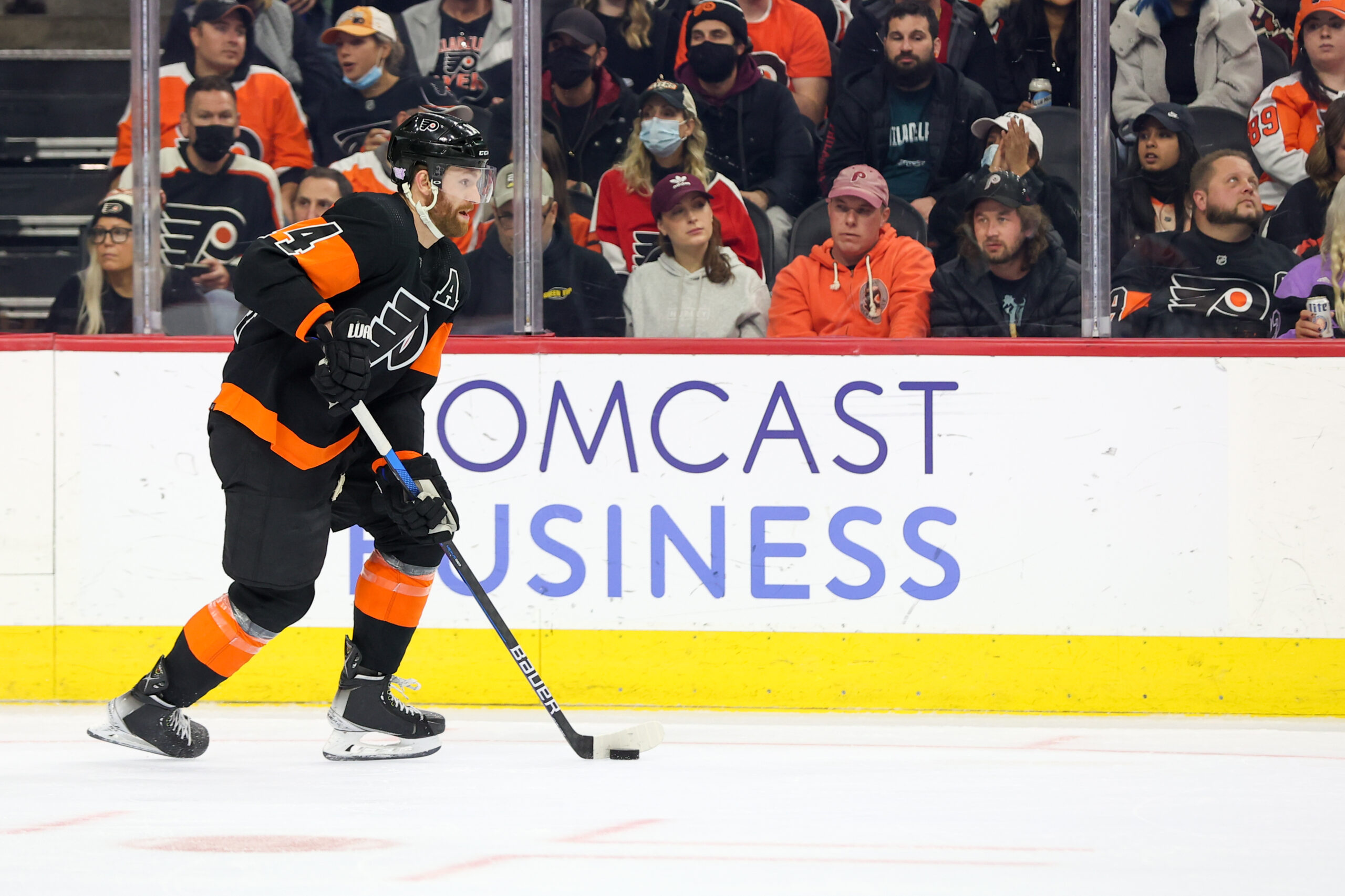 Cam Atkinson led the Flyers' offense with a hat trick.