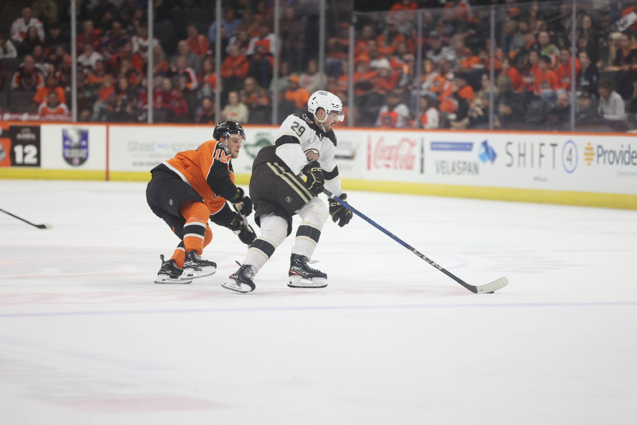 Lehigh Valley Phantoms' Olle Lycksell vs. Hershey Bears (Hershey Bears/X)